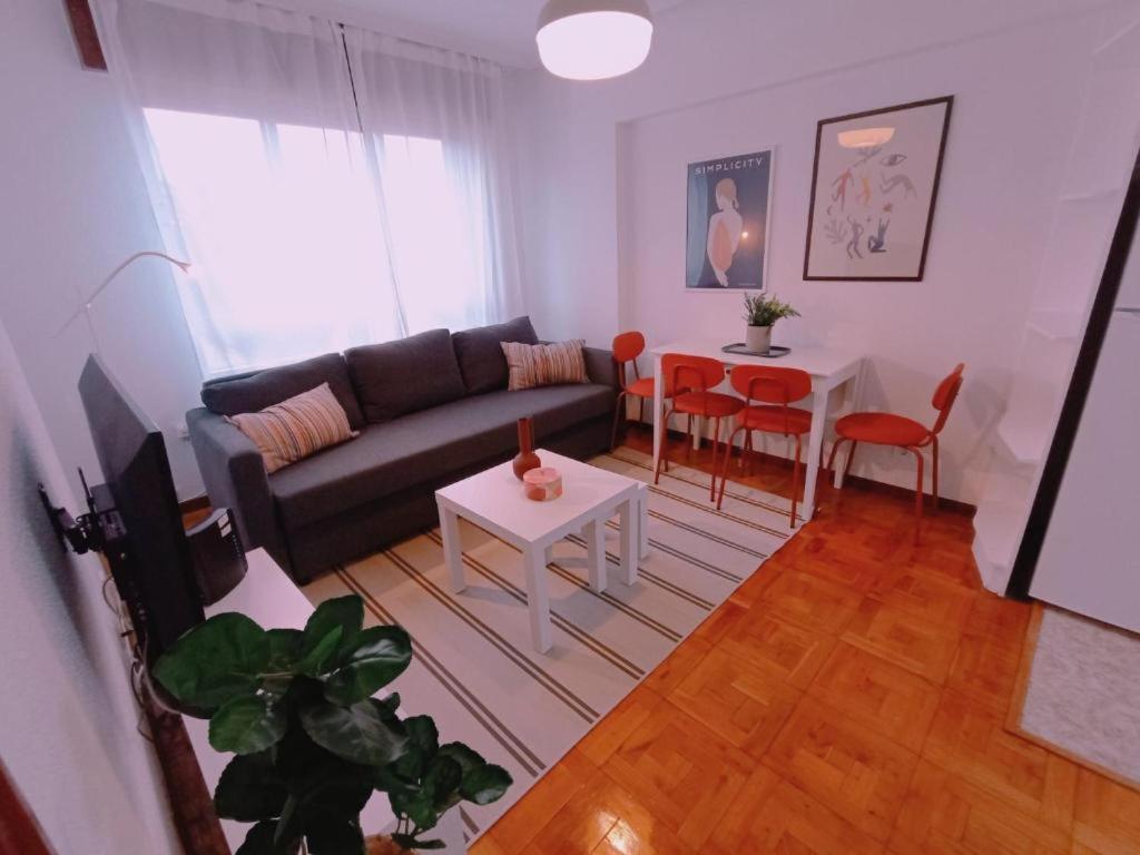 Apartamento Maura 2 Dormitorios オビエド エクステリア 写真