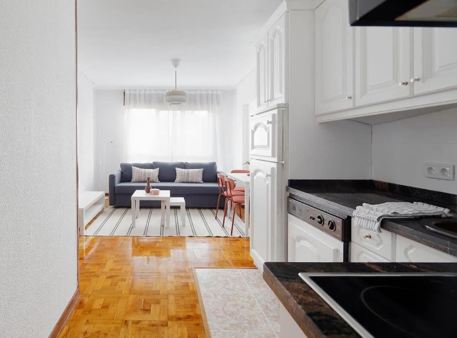Apartamento Maura 2 Dormitorios オビエド エクステリア 写真