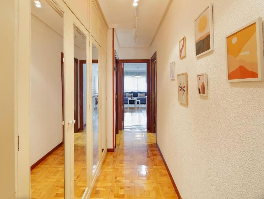 Apartamento Maura 2 Dormitorios オビエド エクステリア 写真