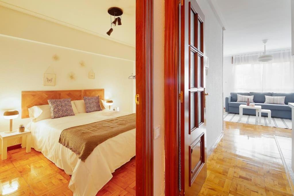 Apartamento Maura 2 Dormitorios オビエド エクステリア 写真